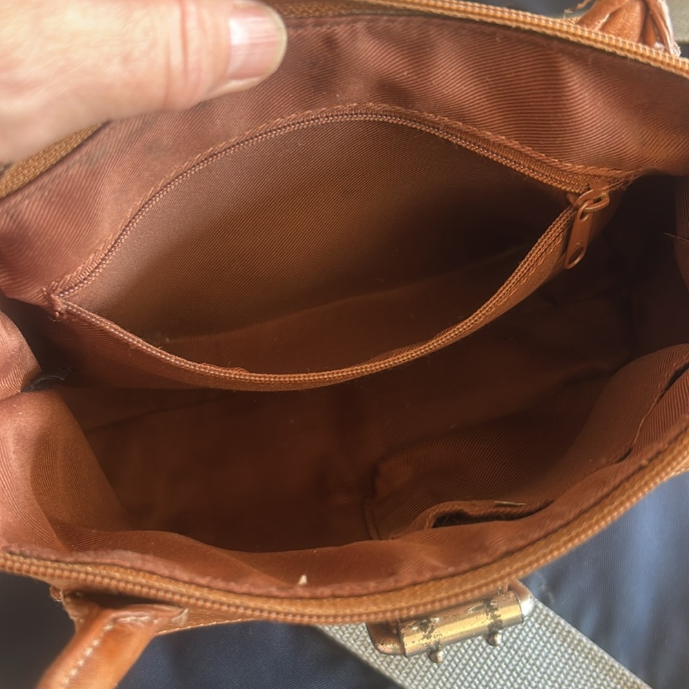 Fossil Vintage Buckle Brown Leather Women's Shoulder Bag - Picture 13 of 13